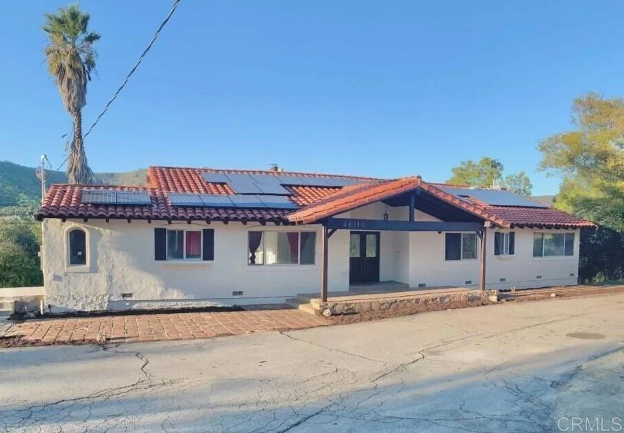 Unit for sale at 44310 Calle Mateo, Temecula, CA 92590
