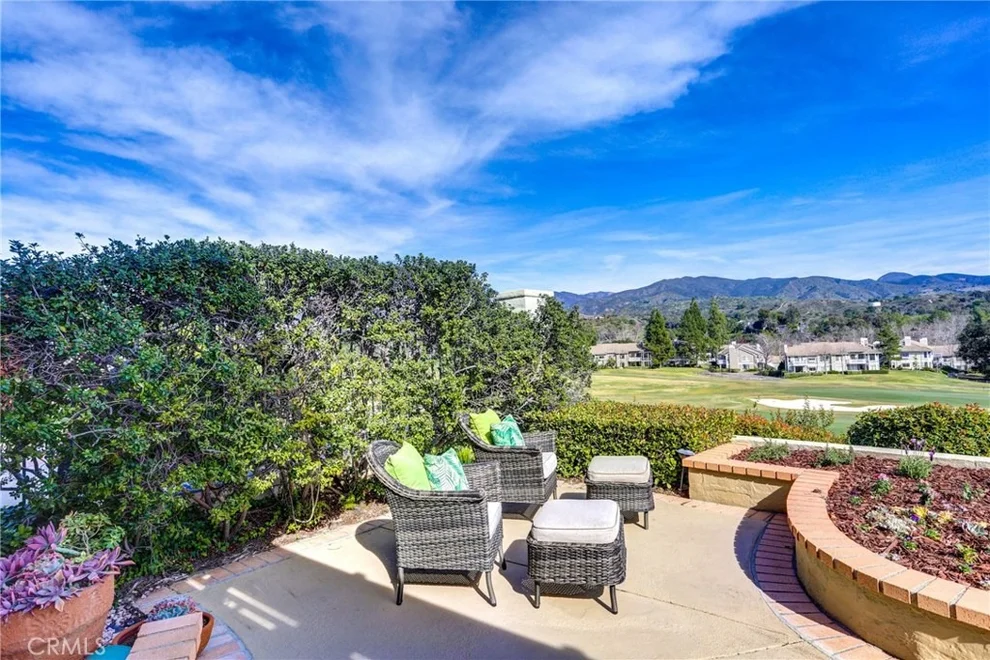 Unit for sale at 28 Via Candelaria, Coto de Caza, CA 92679