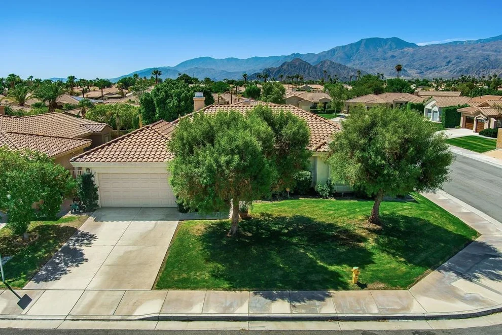 Unit for sale at 79347 Calle Palmeto, La Quinta, CA 92253