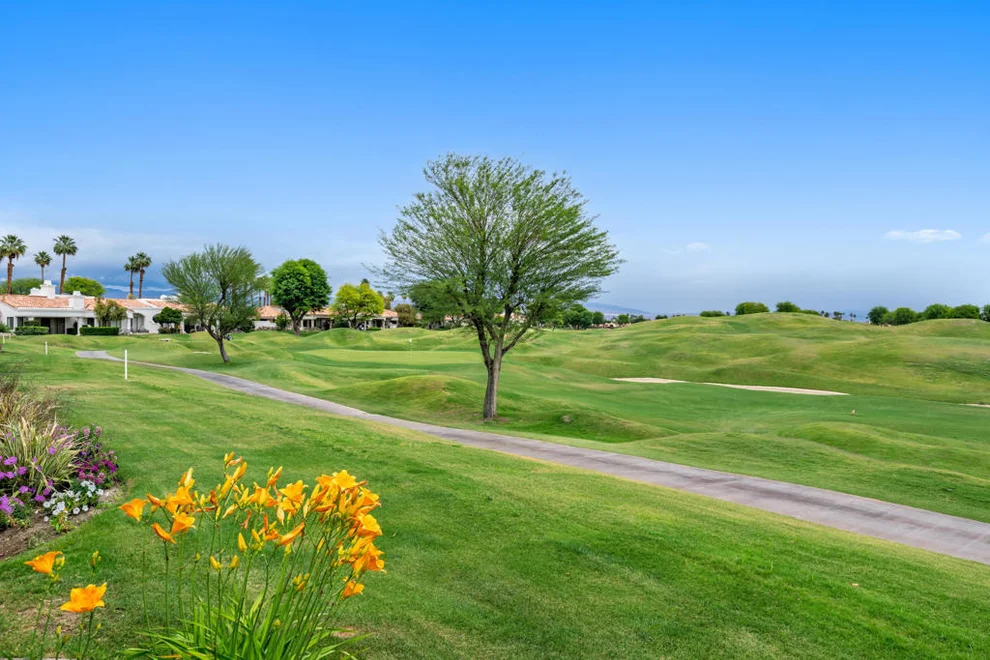 Unit for sale at 54836 Inverness Way, La Quinta, CA 92253
