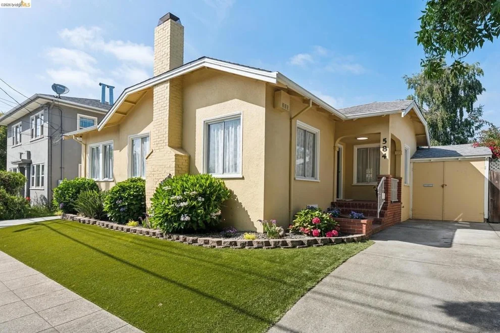 Unit for sale at 584 Martin St, Oakland, CA 94609