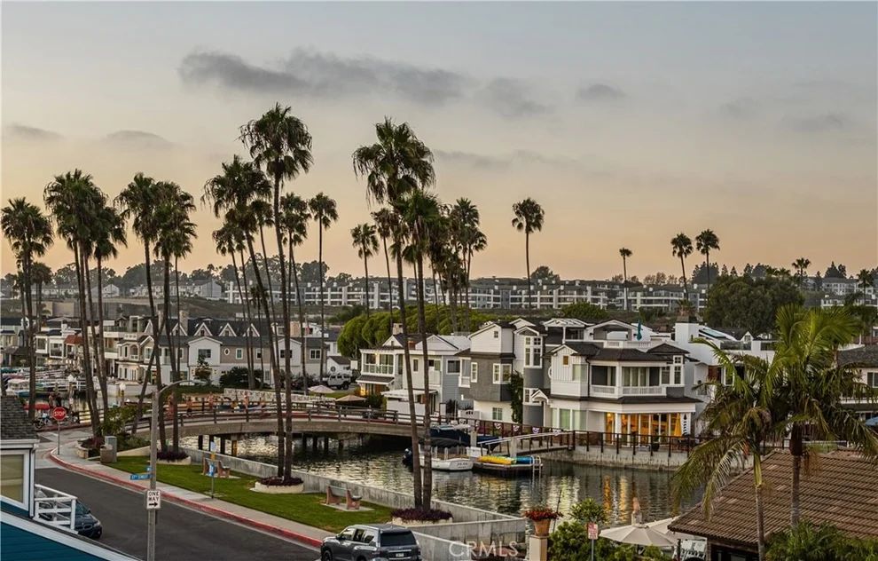 Unit for sale at 3603 Lake Avenue, Newport Beach, CA 92663