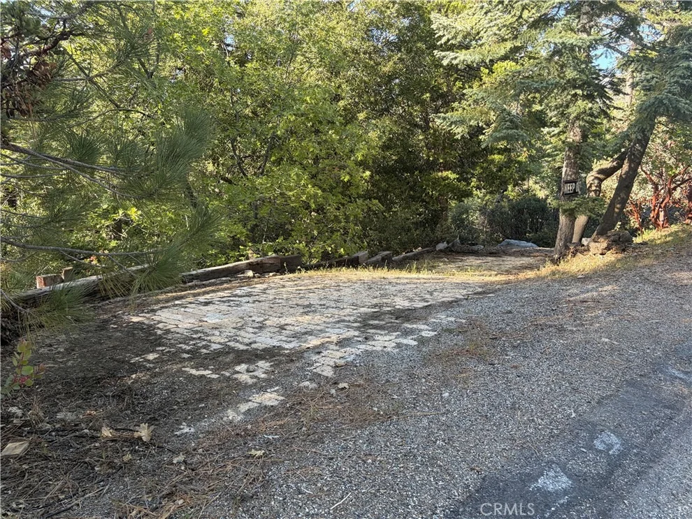 Unit for sale at 8 Big Rock Drive, Idyllwild, CA 92549