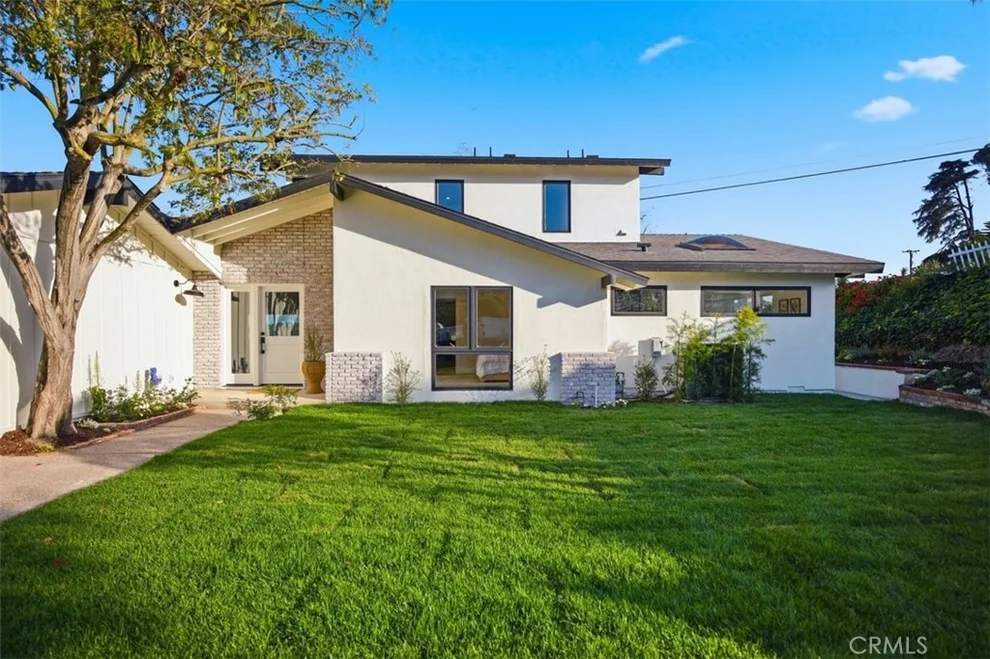 Unit for sale at 5118 Willow Wood Road, Rolling Hills Estates, CA 90274
