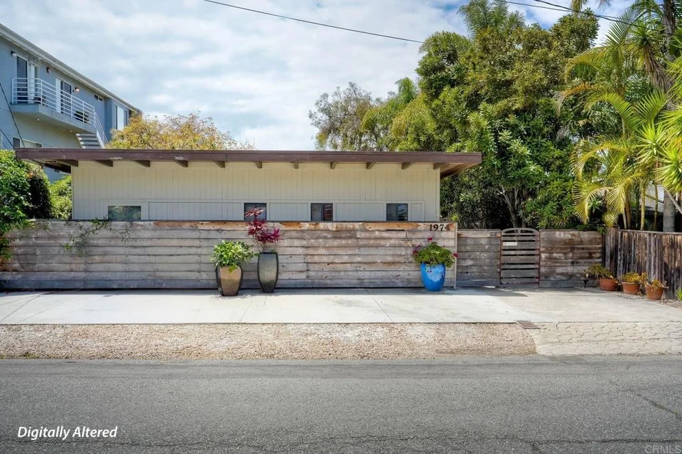 Unit for sale at 1974 Manchester Avenue, Cardiff By The Sea, CA 92007
