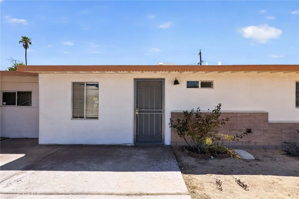Unit for sale at 72163 Sun Valley, 29 Palms, CA 92277