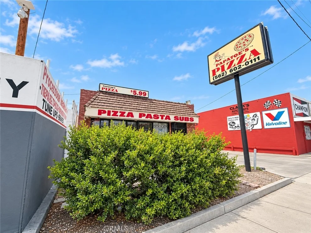 Unit for sale at 16517 Lakewood, Bellflower, CA 90706
