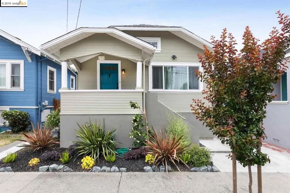 Unit for sale at 939 42nd St, Oakland, CA 94608