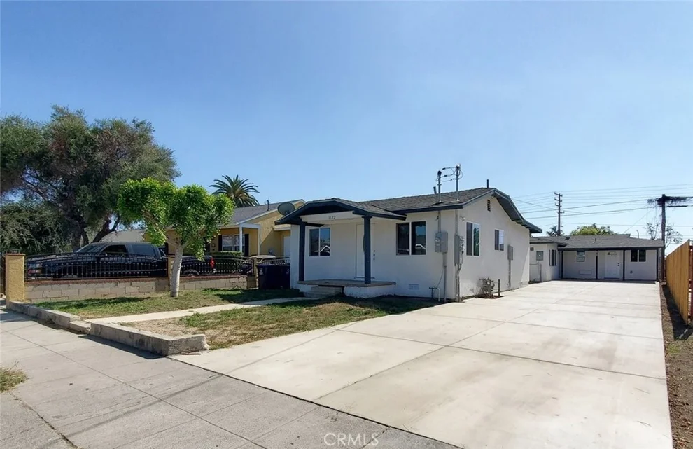 Unit for sale at 1622 1624 W 2nd Street, Santa Ana, CA 92703