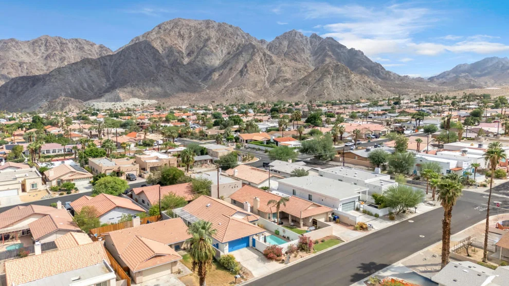 Unit for sale at 54160 Avenida Rubio, La Quinta, CA 92253