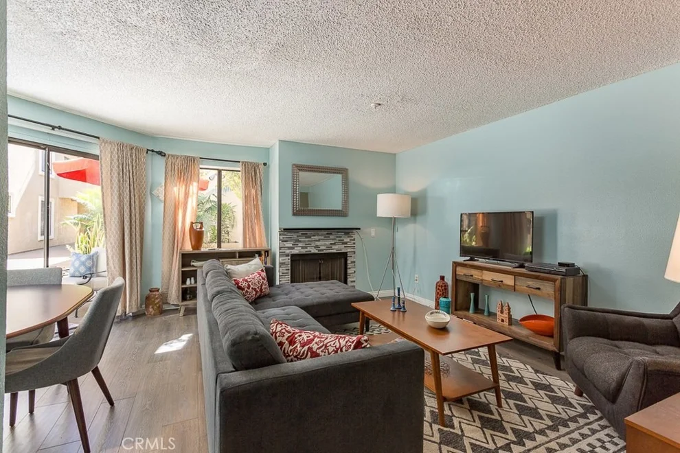 Unit for sale at 550 Orange Avenue, Long Beach, CA 90802