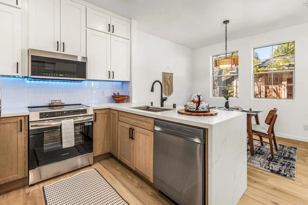 Unit for sale at 18660 Caminito Cantilena, San Diego, CA 92128