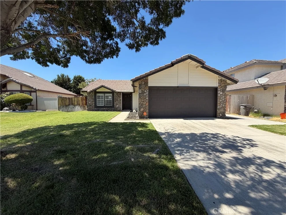 Unit for sale at 44937 Gloriosa Lane, Lancaster, CA 93535