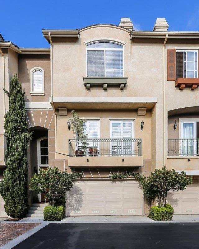 Unit for sale at 3802 Quarter Mile, San Diego, CA 92130