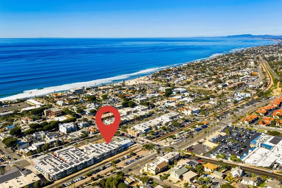 Unit for sale at 687 S Coast Highway 101, Encinitas, CA 92024