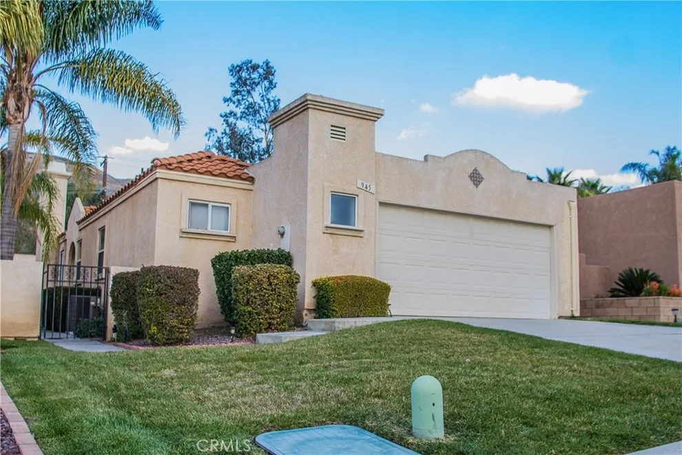 Unit for sale at 945 Verona Avenue, San Jacinto, CA 92583