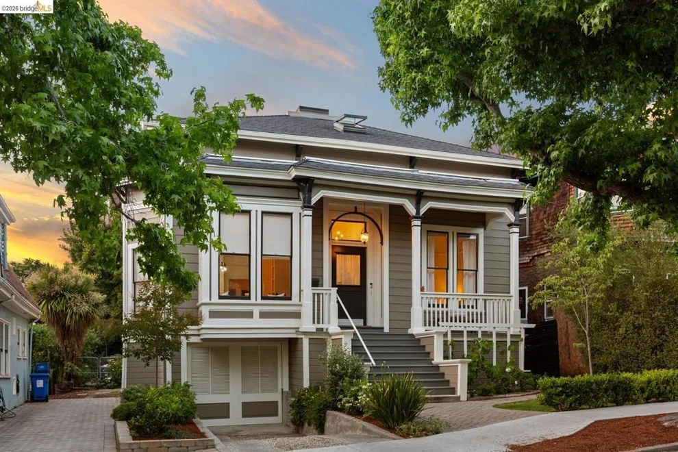Unit for sale at 2811 Parker St, Berkeley, CA 94704