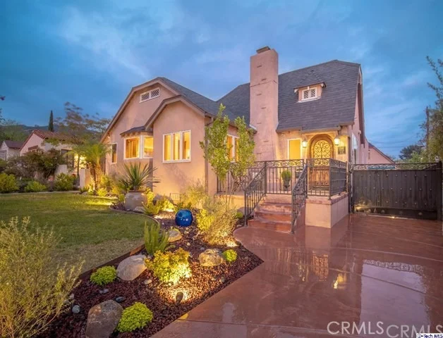 Unit for sale at 1342 Cleveland Road, Glendale, CA 91202