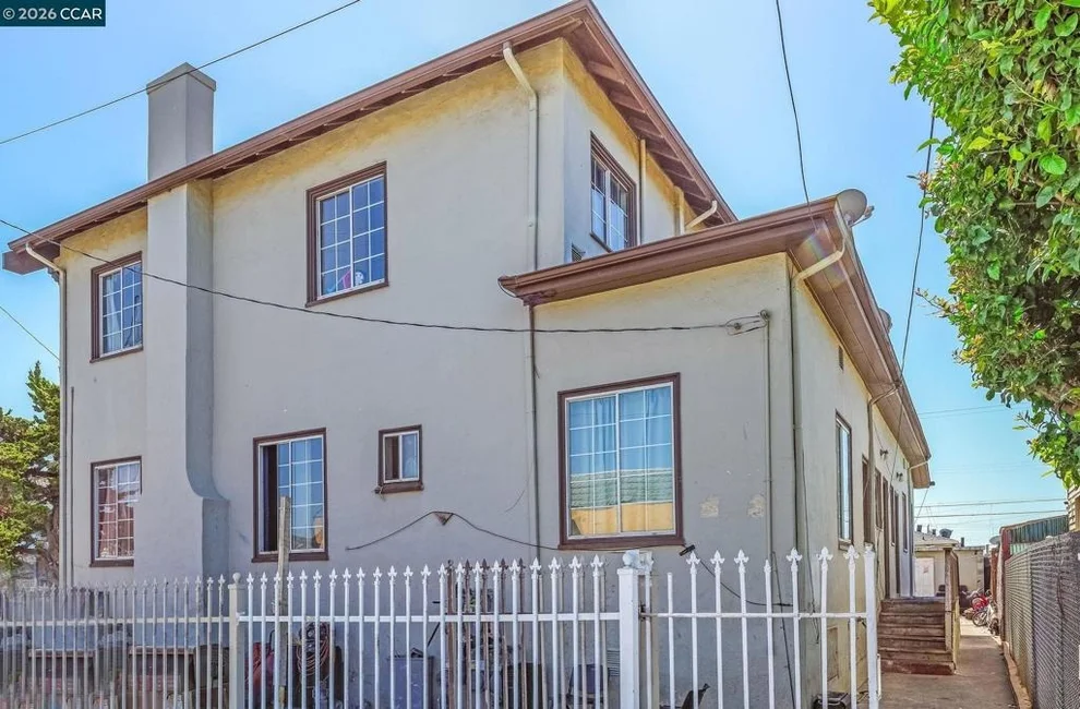 Unit for sale at 1362 104Th Ave, Oakland, CA 94603