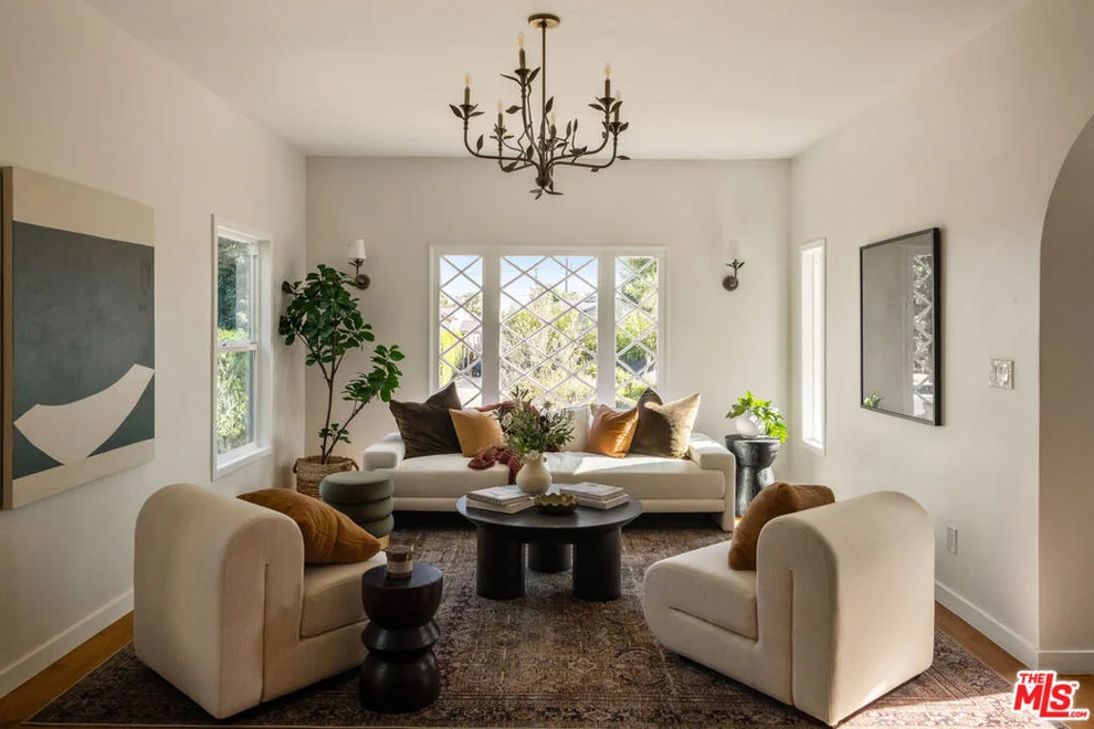 Unit for sale at 3749 W 59th Street, Los Angeles, CA 90043