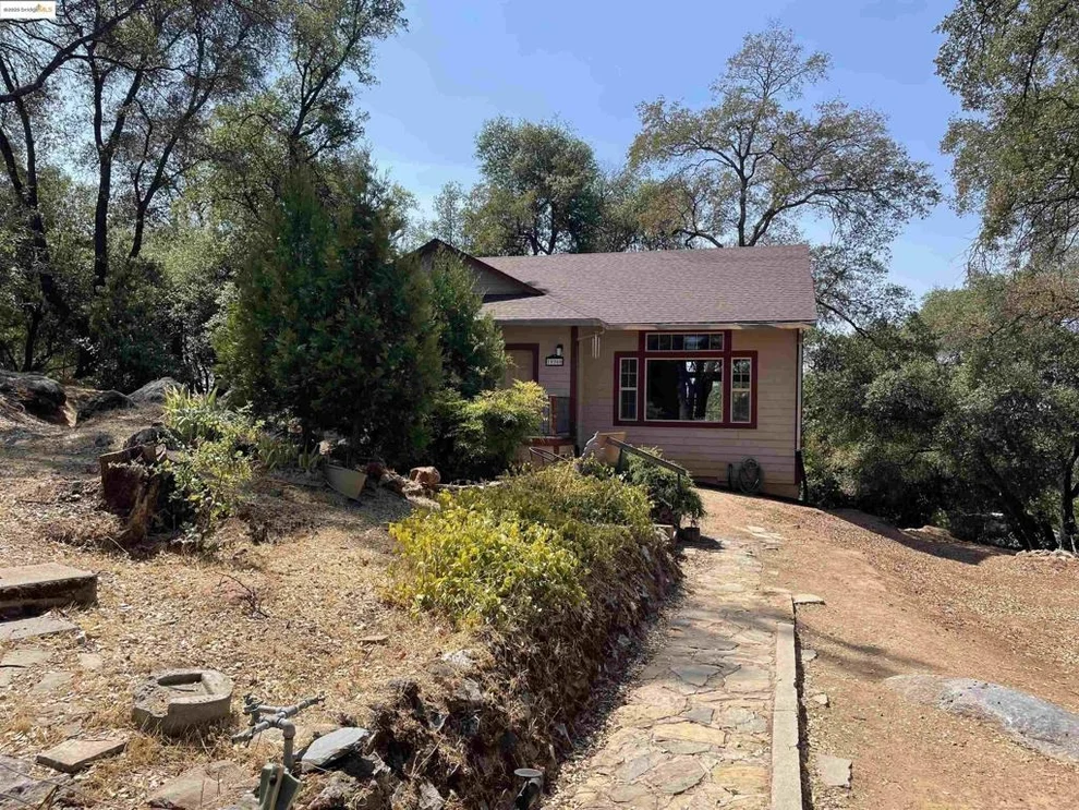 Unit for sale at 19360 Susan Way, Sonora, CA 95370