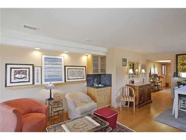 Unit for sale at 1115 Pearl Street, La Jolla, CA 92037