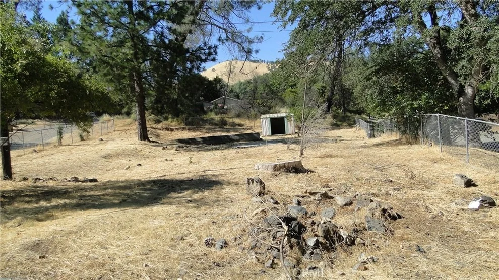 Unit for sale at 14220 Woodland Drive, Clearlake, CA 95422