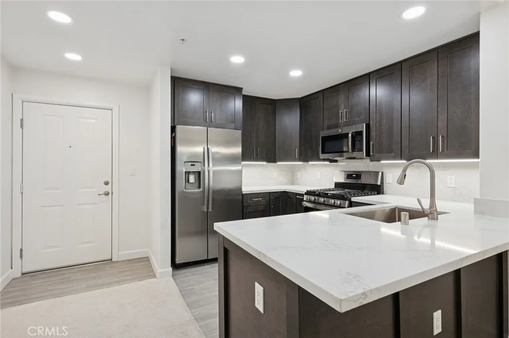 Unit for sale at 2202 Watermarke, Irvine, CA 92612
