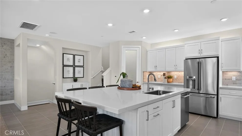 Unit for sale at 933 Treble, Irvine, CA 92618