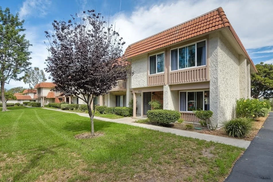 Unit for sale at 2915 Via Libertad, Carlsbad, CA 92010