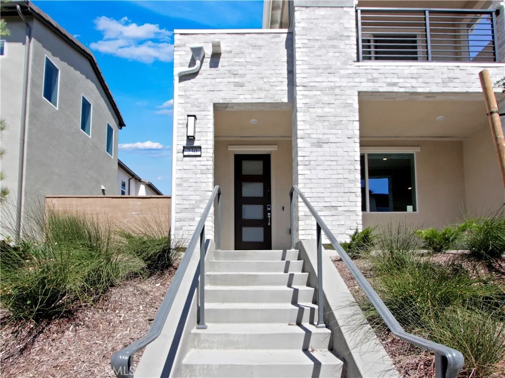 Unit for sale at 230 Sora, Irvine, CA 92618