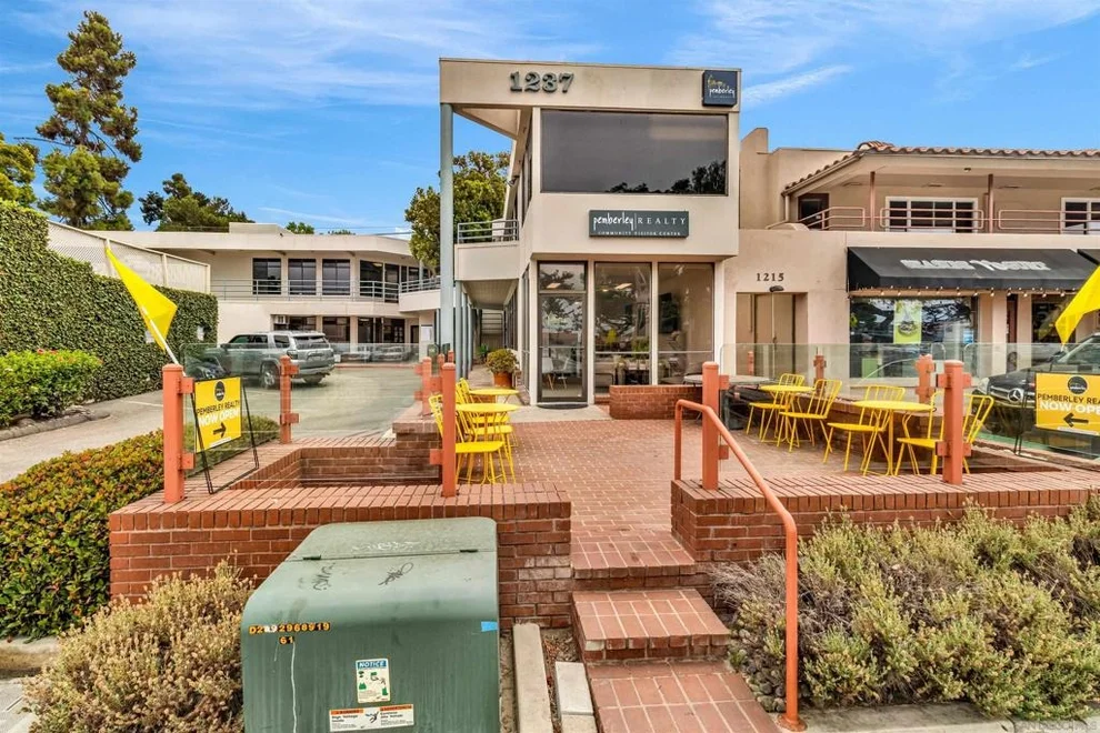 Unit for sale at 1237 Camino Del Mar Suite A, Del Mar, CA 92014