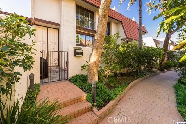 Unit for sale at 22299 Erwin Street, Woodland Hills, CA 91367