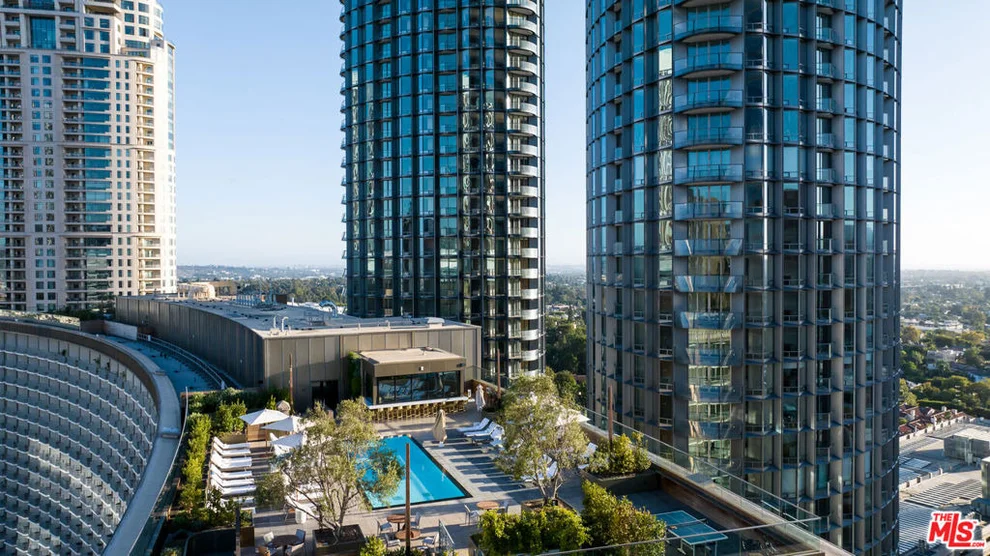 Unit for sale at 211 W Elm Court, Los Angeles, CA 90067
