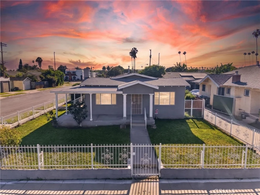 Unit for sale at 5157 Arlington Avenue, Los Angeles, CA 90043
