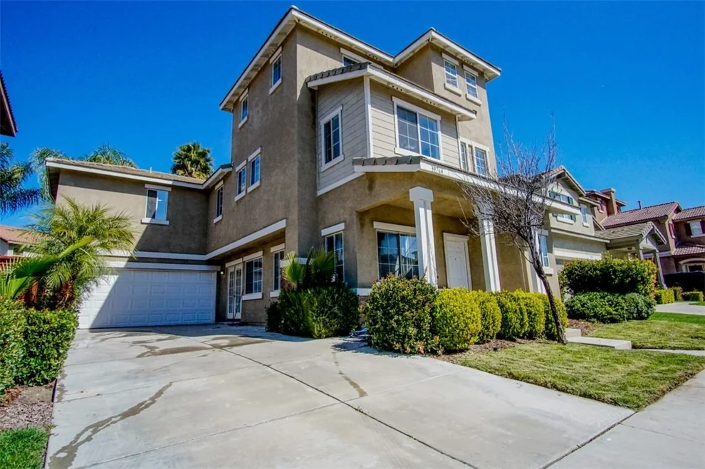 Unit for sale at 39764 Chambray Drive, Murrieta, CA 92563