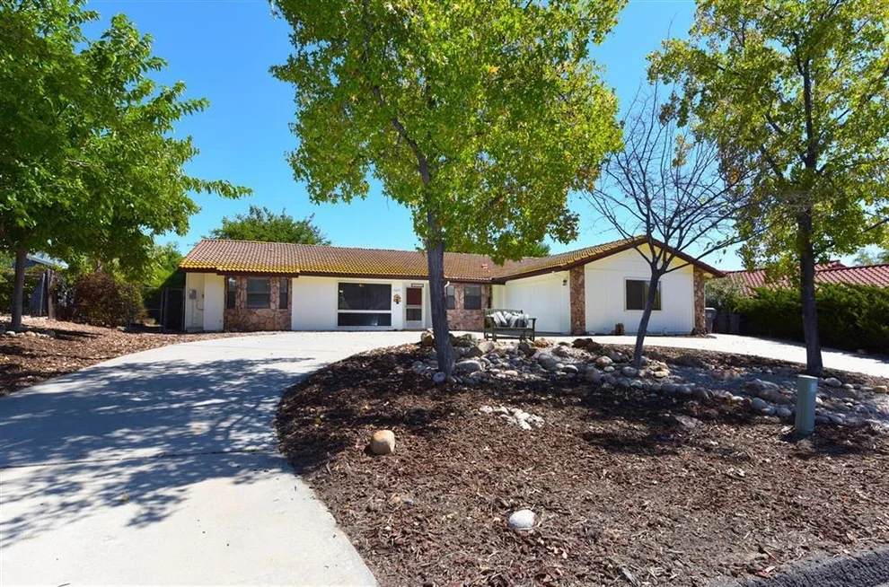 Unit for sale at 16233 Oakley, Ramona, CA 92065