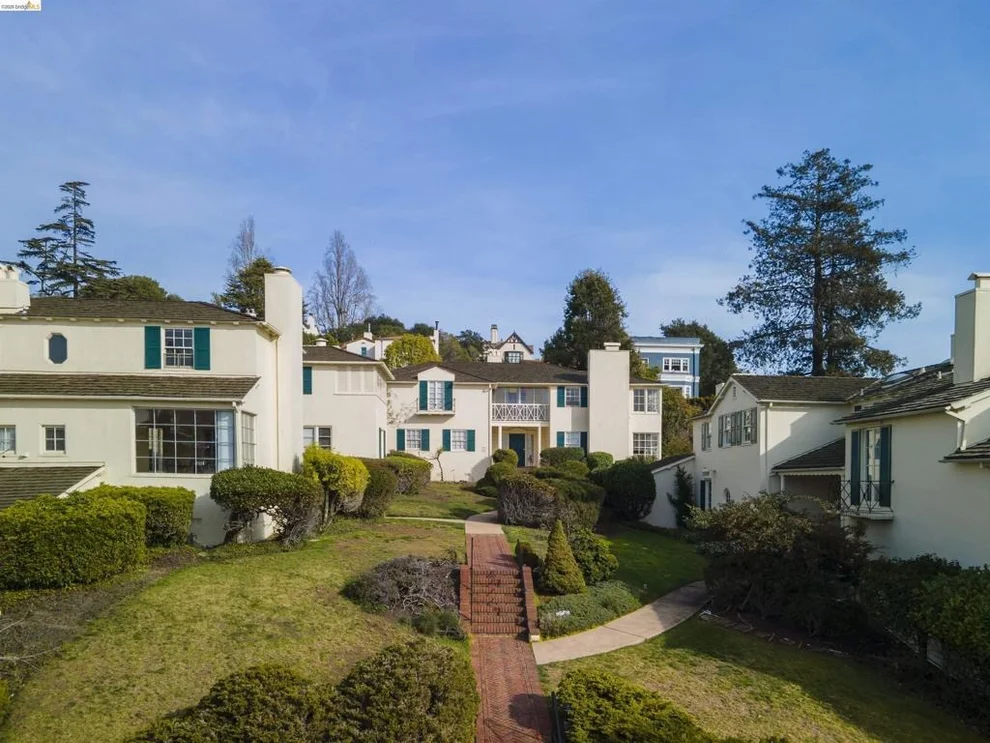 Unit for sale at 1739 Spruce Street, Berkeley, CA 94709-1717