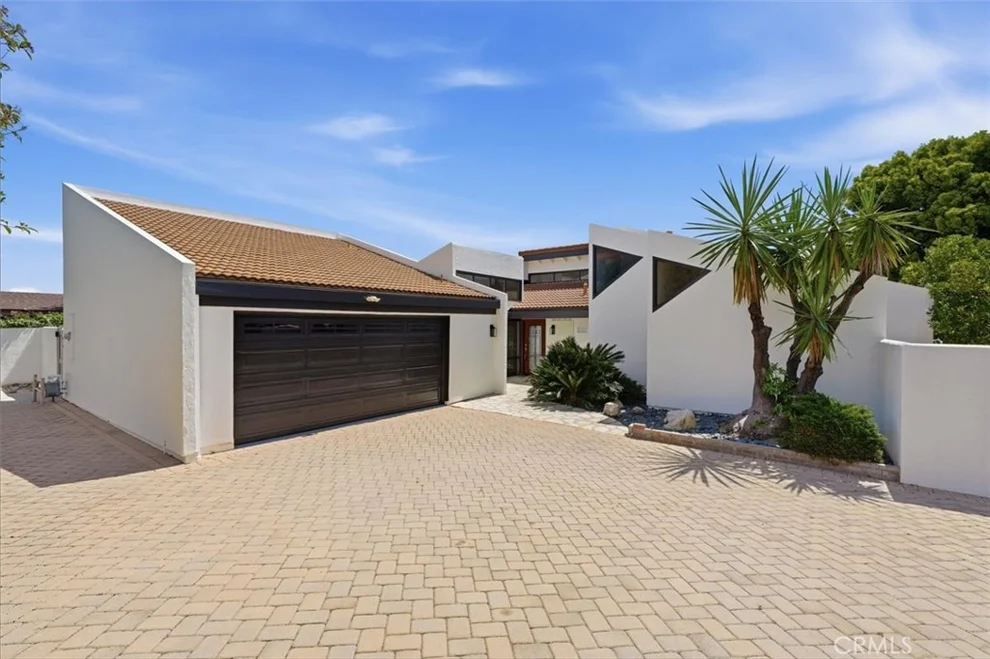 Unit for sale at 3433 Newridge Drive, Rancho Palos Verdes, CA 90275