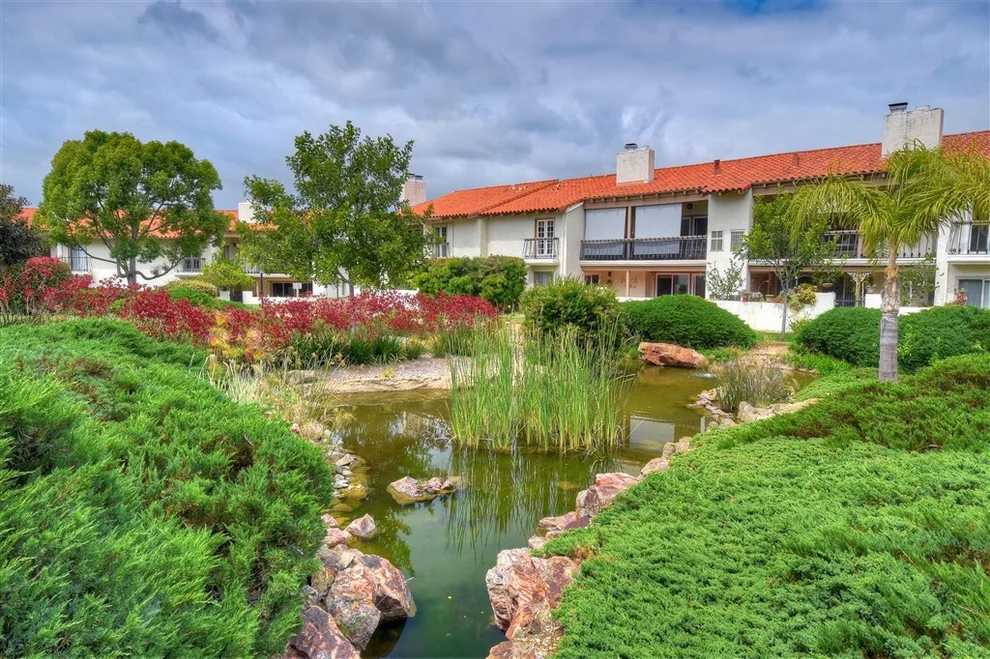 Unit for sale at 17146 Ruette Campana, San Diego, CA 92128