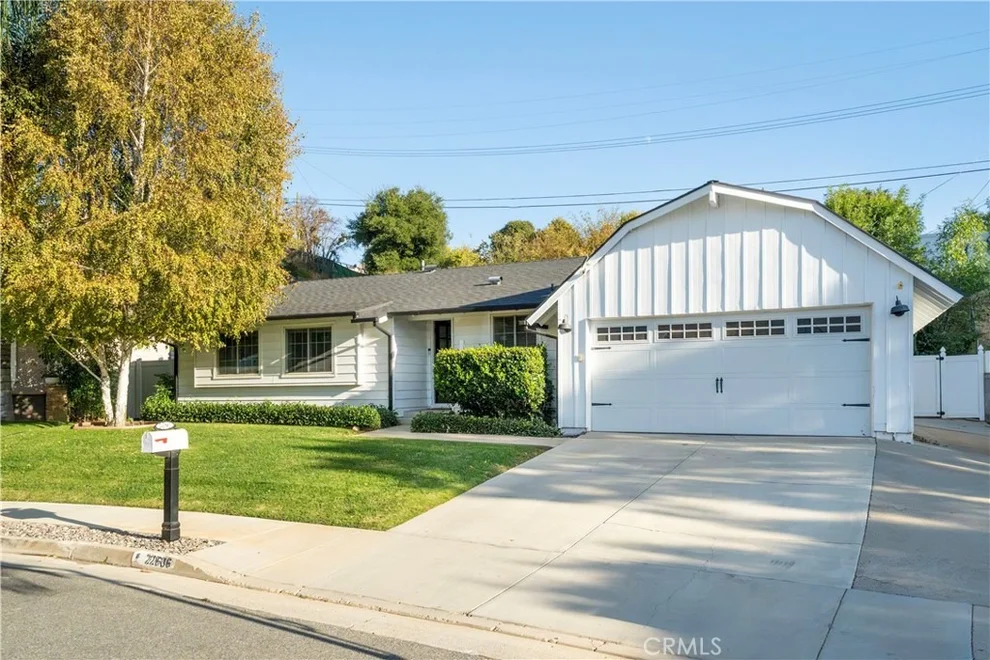 Unit for sale at 22606 Aguadero Place, Saugus, CA 91350