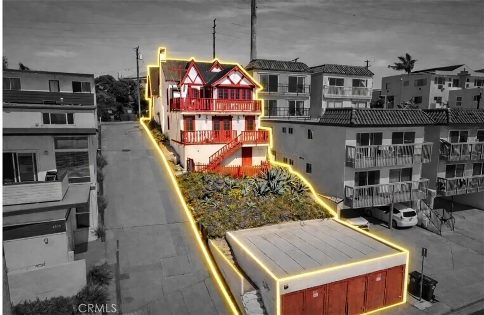 Unit for sale at 4308 Crest Drive, Manhattan Beach, CA 90266