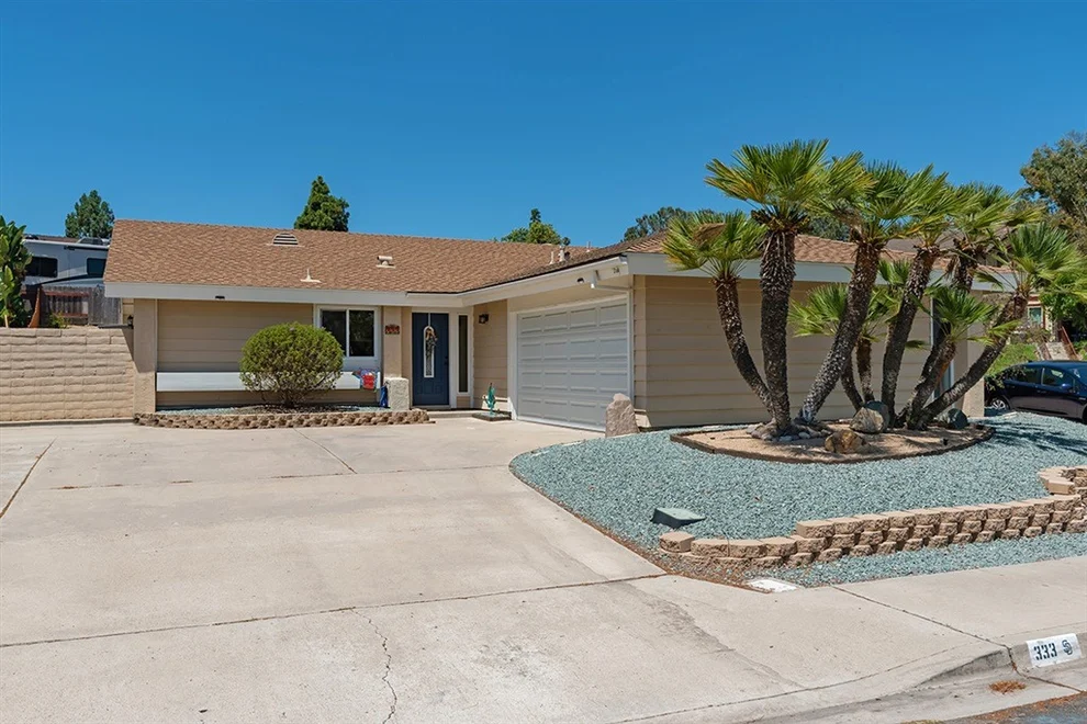 Unit for sale at 333 Corte Nacion, Chula Vista, CA 91910