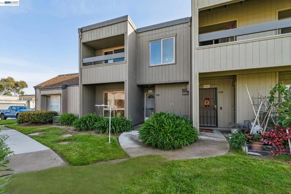 Unit for sale at 3447 Capella Ln, Alameda, CA 94502