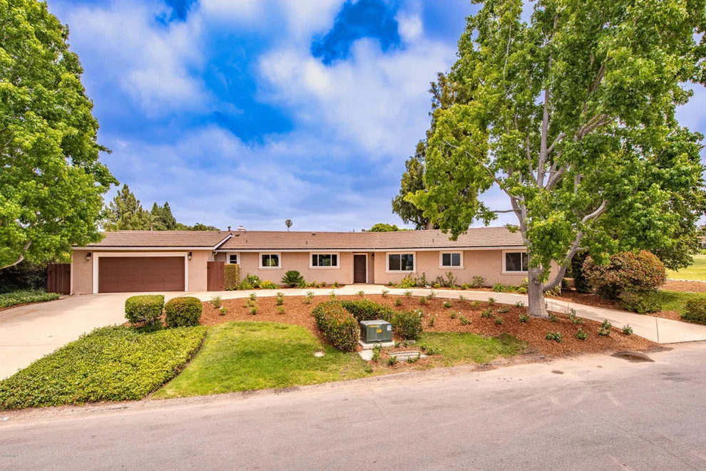 Unit for sale at 570 Calle Del Norte, Camarillo, CA 93010