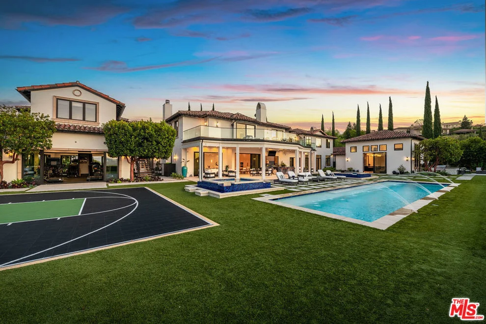 Unit for sale at 25201 Prado Del Misterio, Calabasas, CA 91302