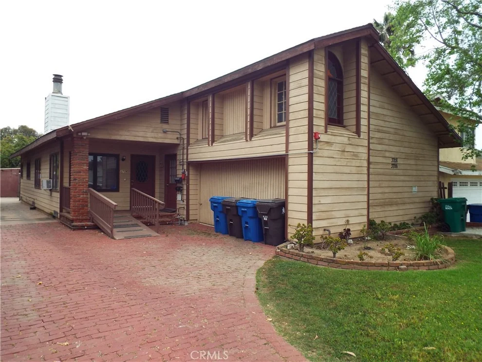 Unit for sale at 3706 Pine, Long Beach, CA 90807