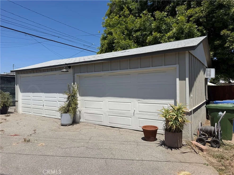 Unit for sale at 17615 Kingsbury, Granada Hills, CA 91344