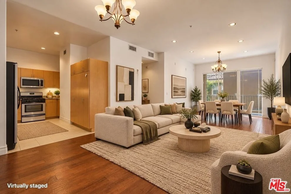 Unit for sale at 917 S New Hampshire Avenue, Los Angeles, CA 90006
