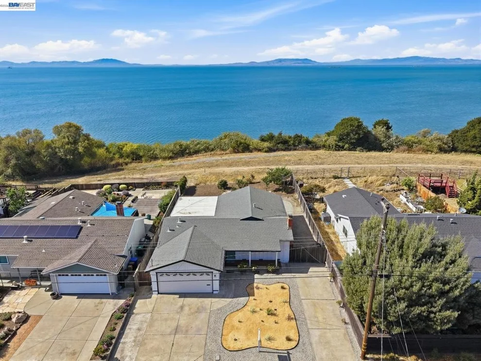 Unit for sale at 2167 Cypress Ave, San Pablo, CA 94806